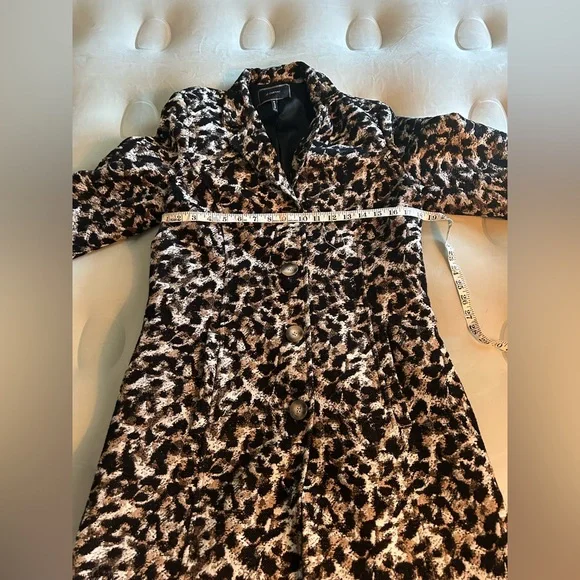 Beautiful leopard jacket - Picture 2 of 9